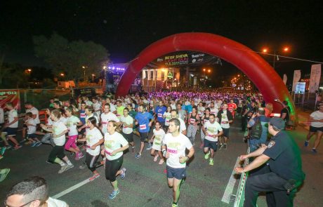 הפנינג ספורטיבי ססגוני במרוץ הלילה LIGHT RUN איקאה באר שבע
